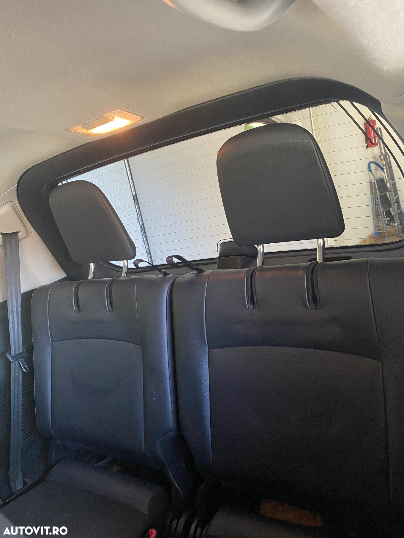 Toyota Land Cruiser - 11