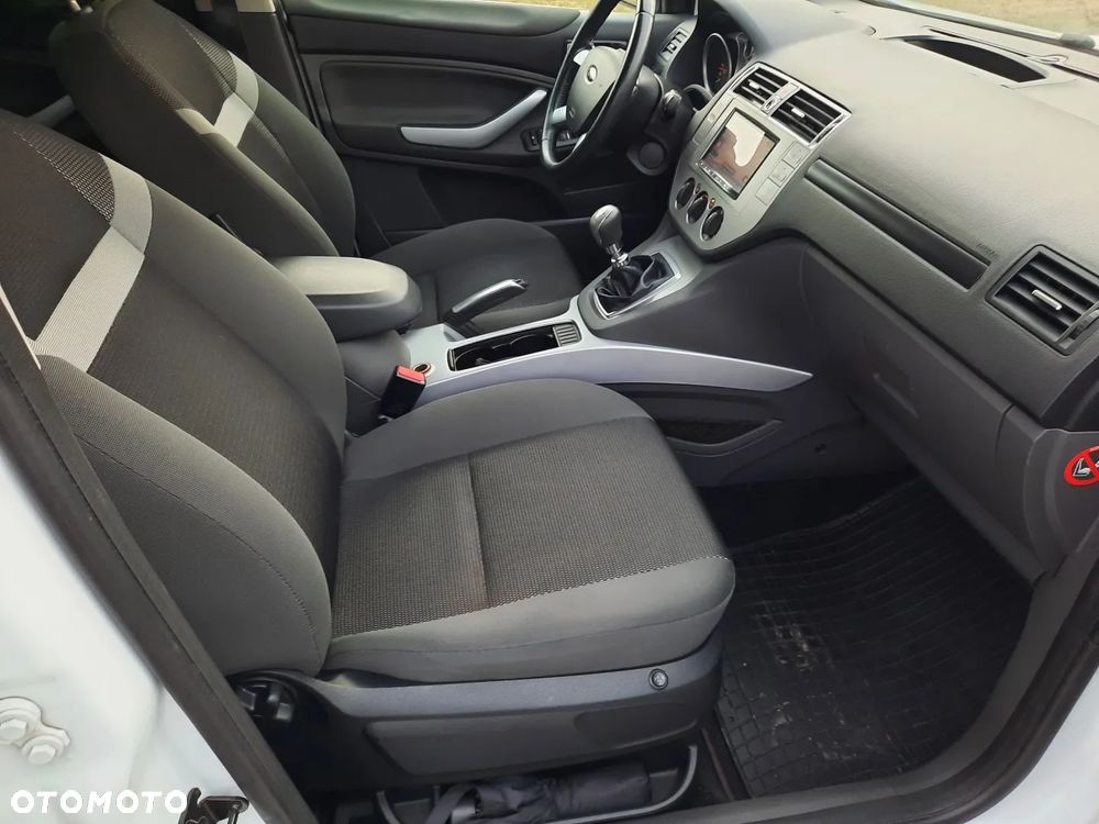 Ford Kuga 2.0 TDCi Individual FWD - 24