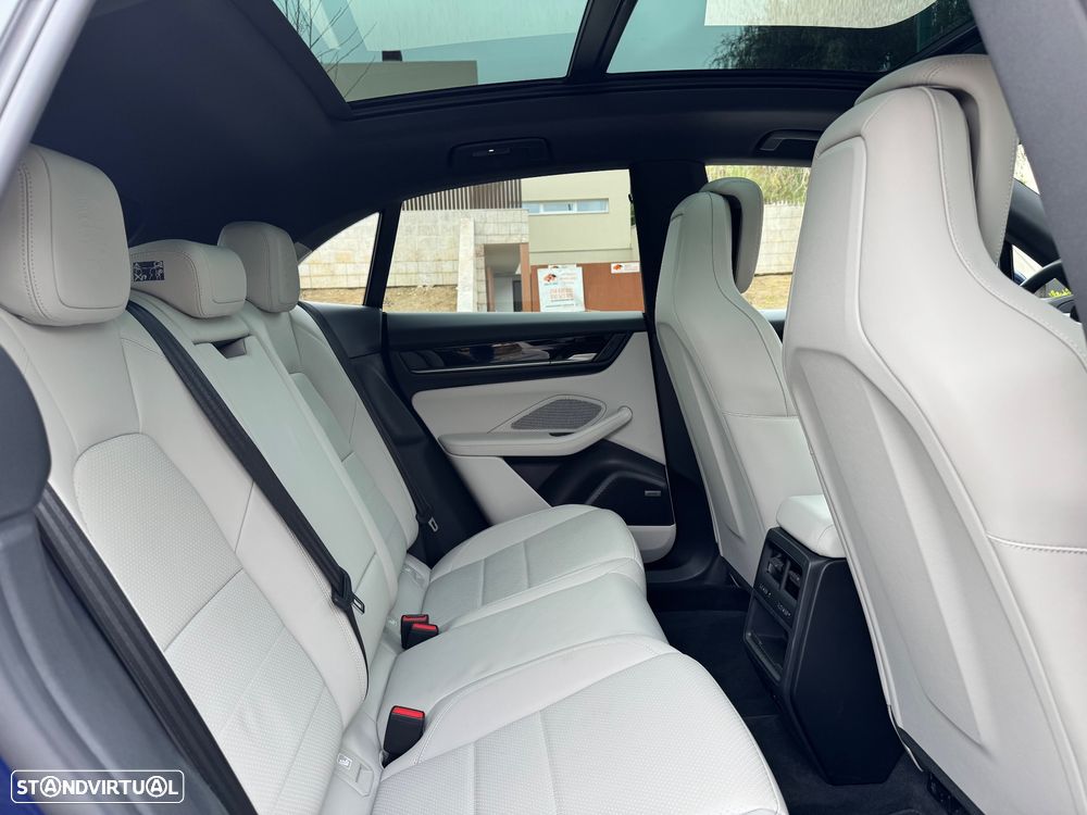 Porsche Macan Electric 4 - 29