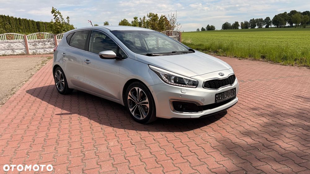 Kia Ceed 1.6 CRDi 136 ISG Platinum Edition - 7