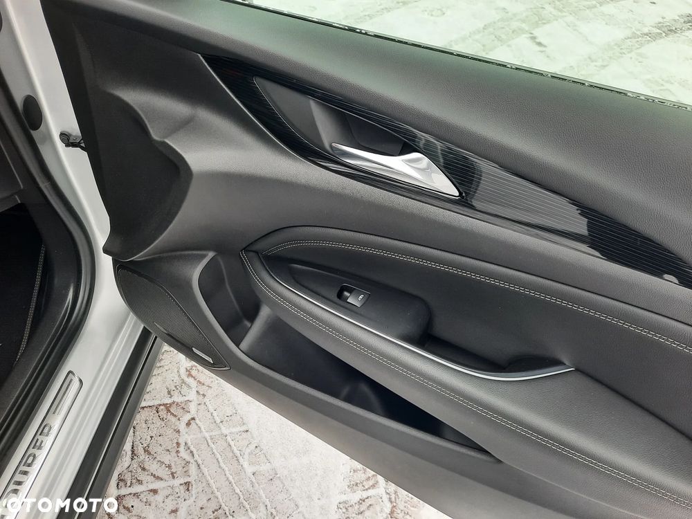 Opel Insignia 2.0 BiTurbo 4x4 Business Innovation - 14