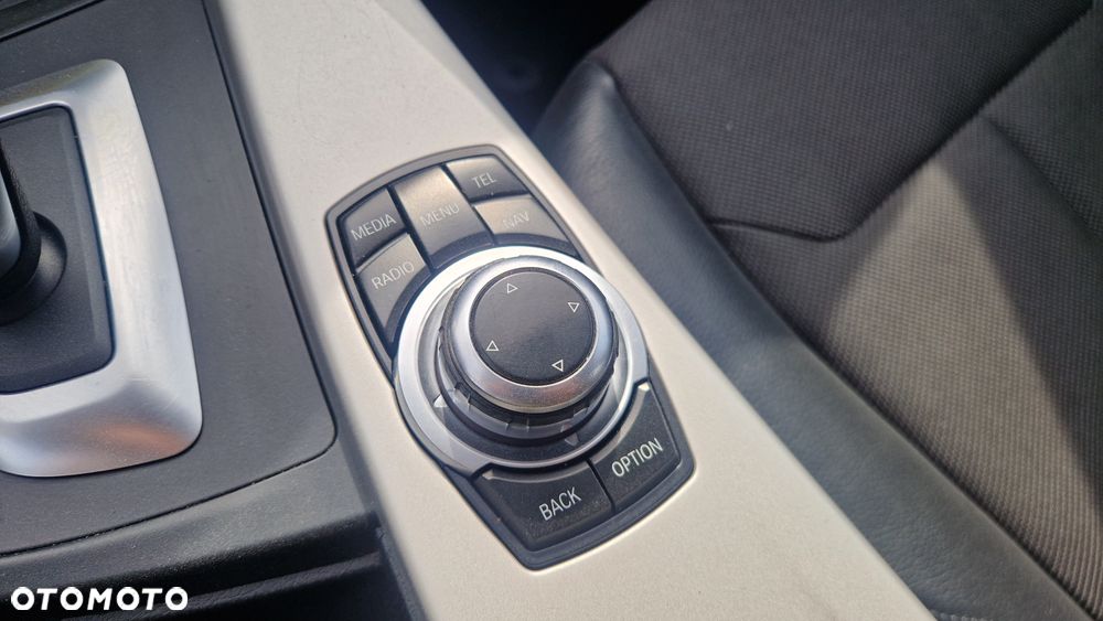 BMW Seria 3 318i - 19