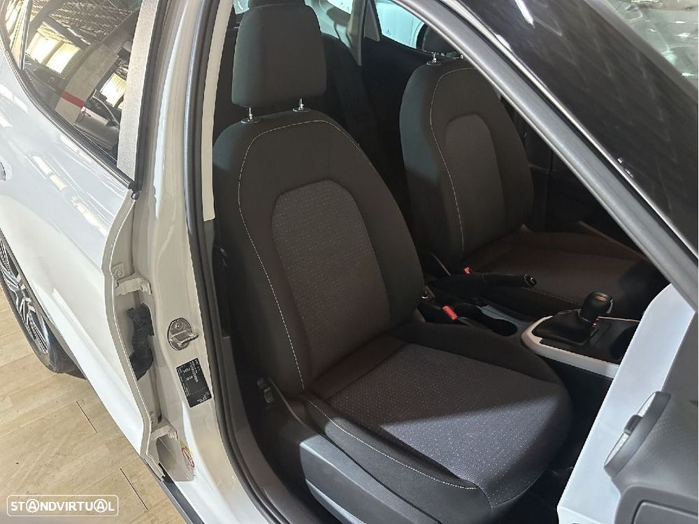 SEAT Arona 1.0 TSI Style DSG - 16