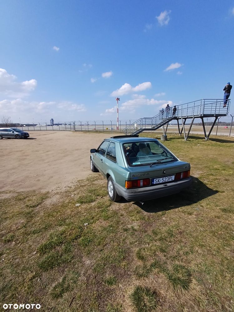 Ford Escort 1.3 C - 9