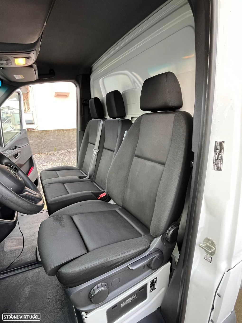 Mercedes-Benz Sprinter 316 c/ Plataforma - 9