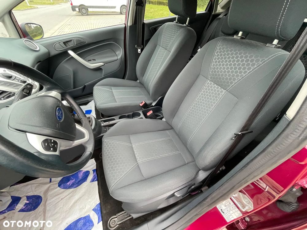 Ford Fiesta 1.6 Ti-VCT Titanium - 14