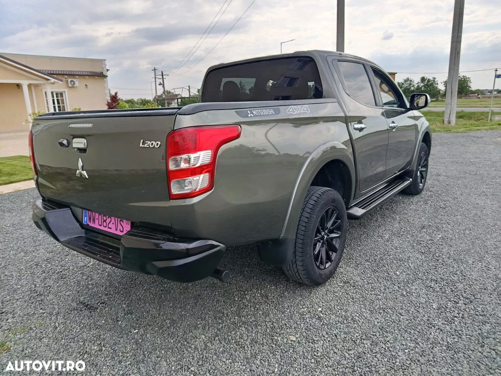 Mitsubishi L200 - 4