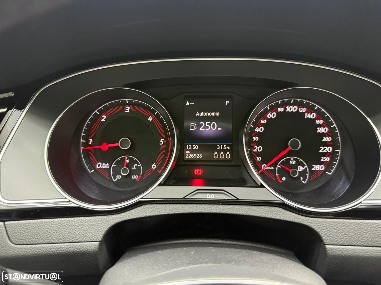 VW Arteon 2.0 TDI Elegance DSG - 18