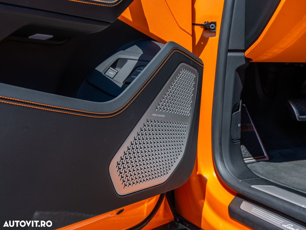 Lamborghini URUS - 39