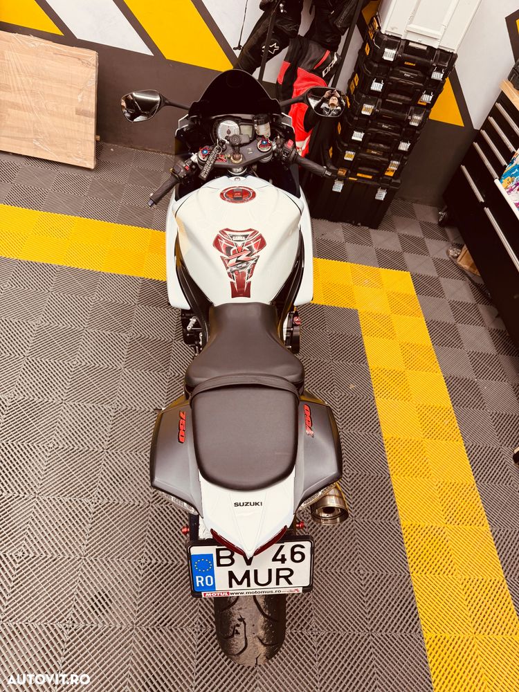 Suzuki GSX-R 750 Yoshimura Limited Edition - 7