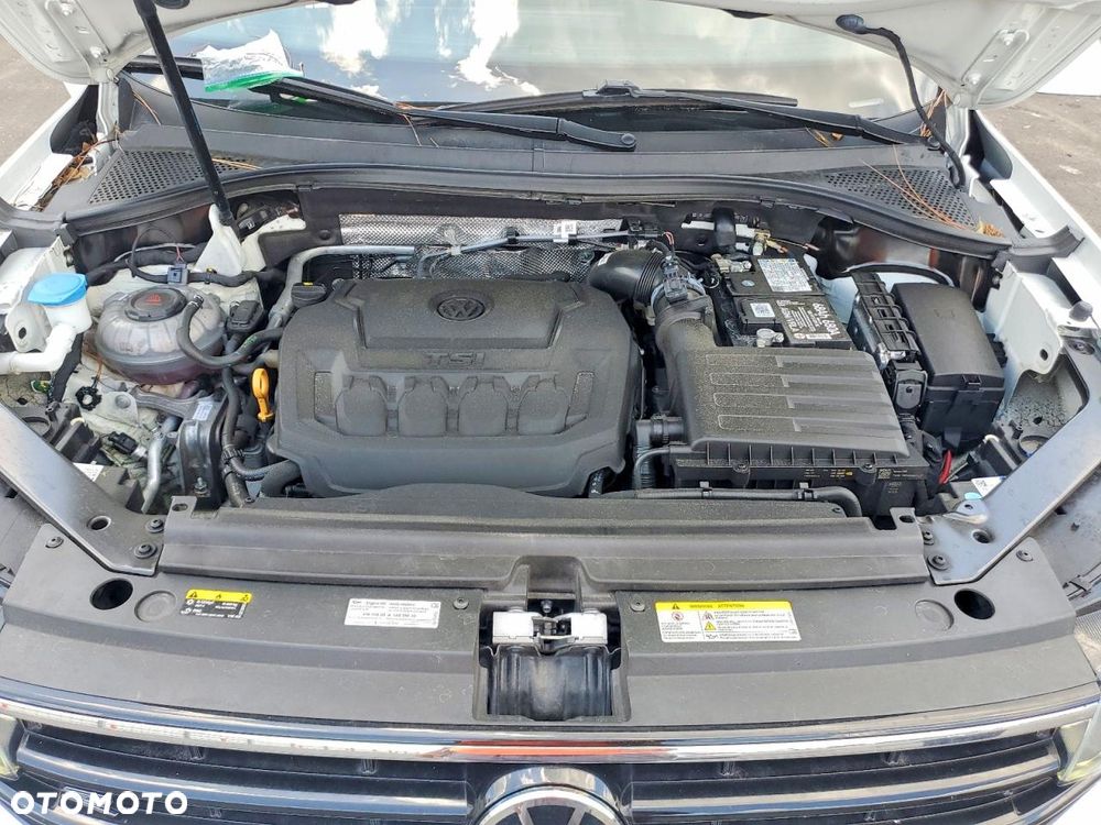 Volkswagen Tiguan - 12