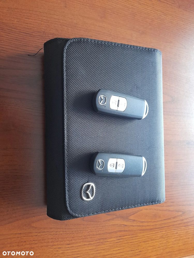 Mazda 3 SKYACTIV-G 120 NAKAMA - 29