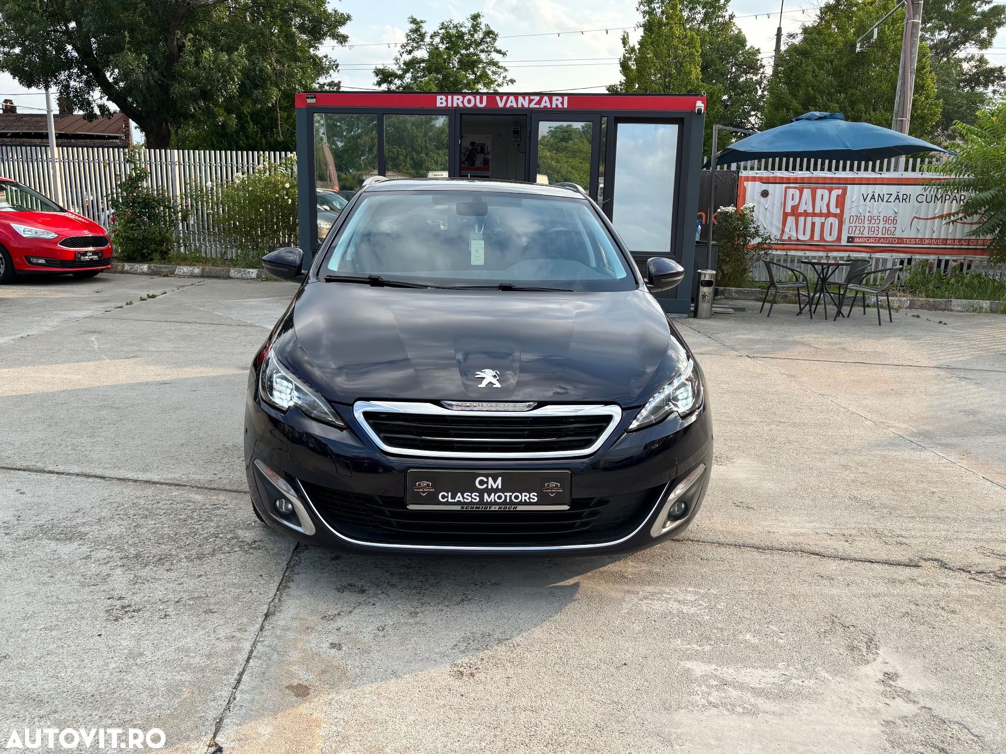 Peugeot 308 - 8