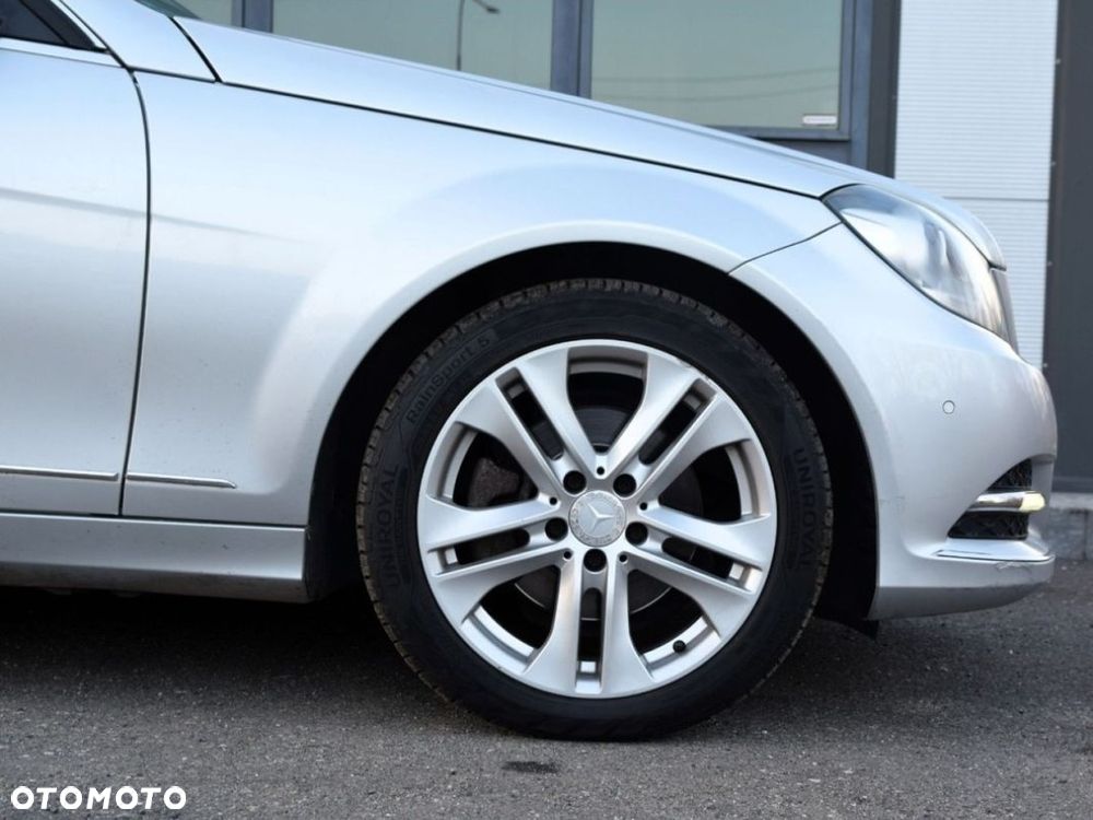 Mercedes-Benz Klasa C 220 CDI 7G-TRONIC Avantgarde Edition - 9