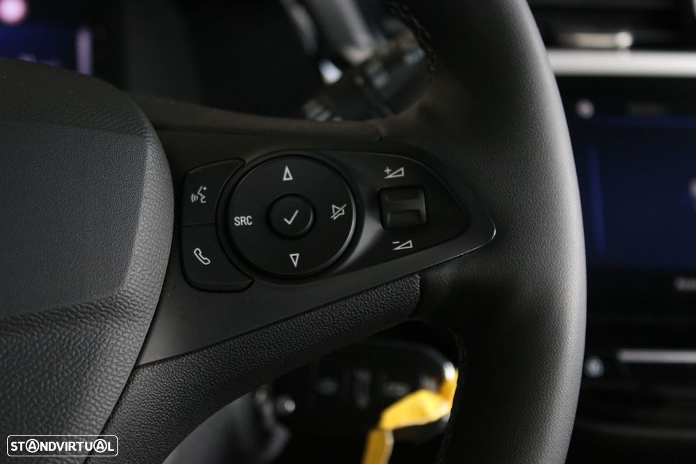 Opel Corsa 1.2 T GS - 24