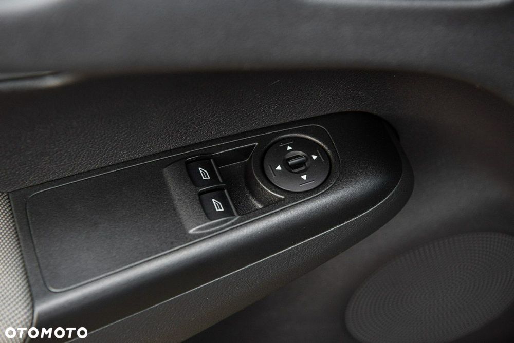 Ford Tourneo Courier - 16