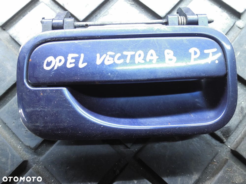 KLAMKA DRZWI TYŁ PRAWA OPEL VECTRA B POSIADAM DWIE SZTUKI - 1