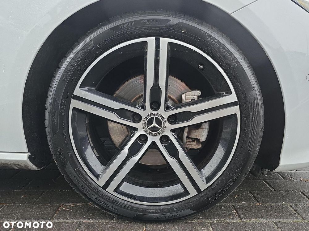 Mercedes-Benz CLA - 9