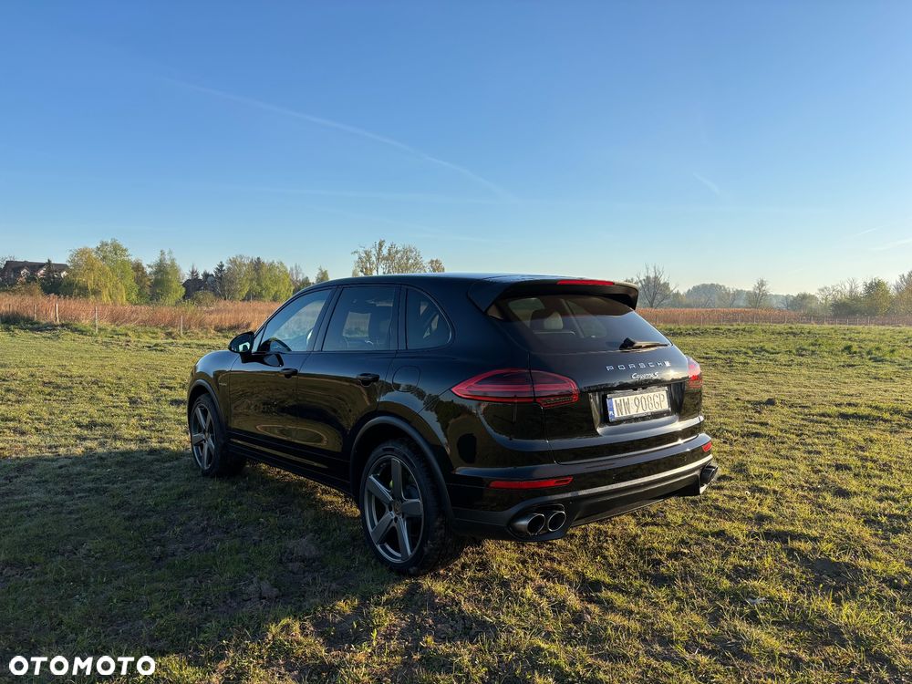 Porsche Cayenne ver-s-hybrid - 28