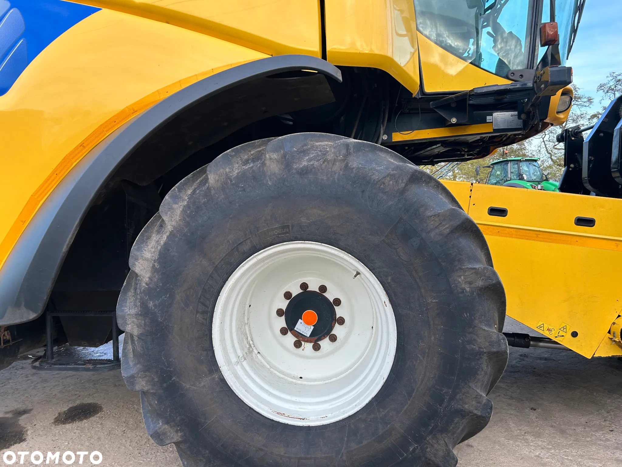 New Holland CR9070 ELEVATION - 14