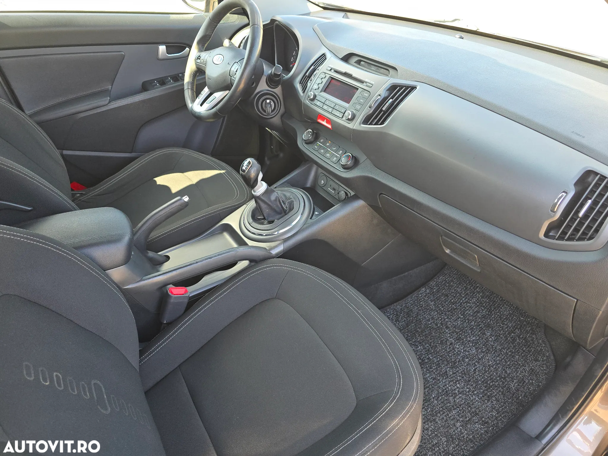 Kia Sportage 1.7 CRDI 2WD Edition 7 - 8