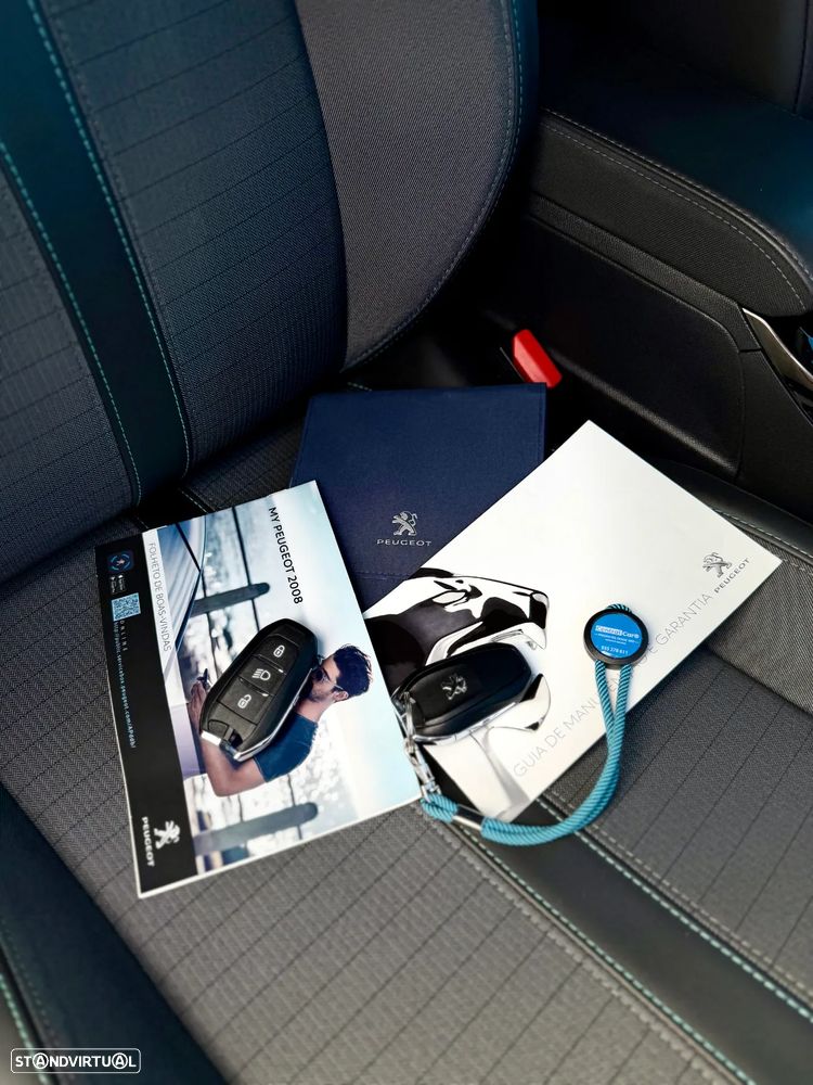 Peugeot 2008 1.2 PureTech Allure Pack - 31
