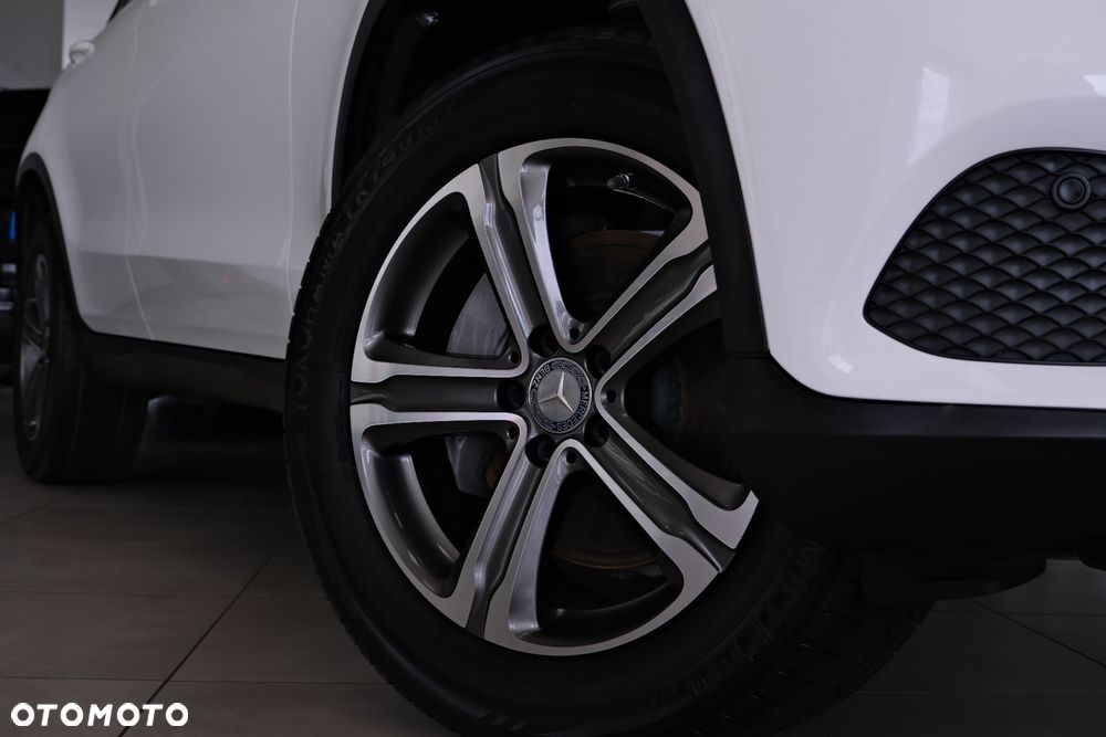 Mercedes-Benz GLC - 4