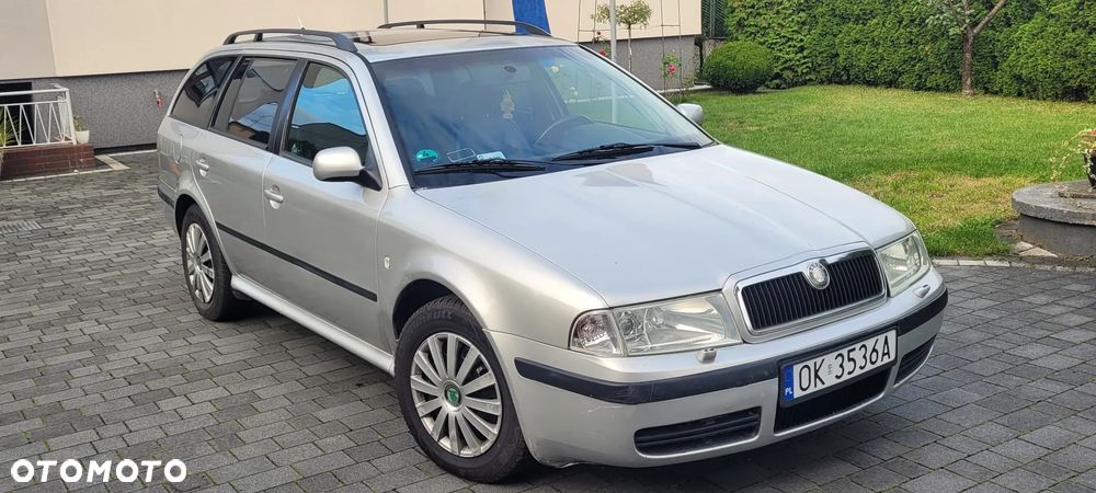 Skoda Octavia 1.8 T Combi Elegance - 1