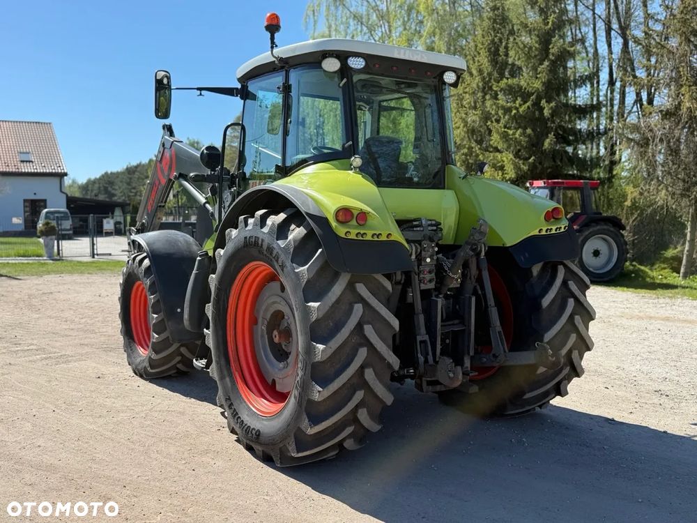 Claas AXION 830 - 4