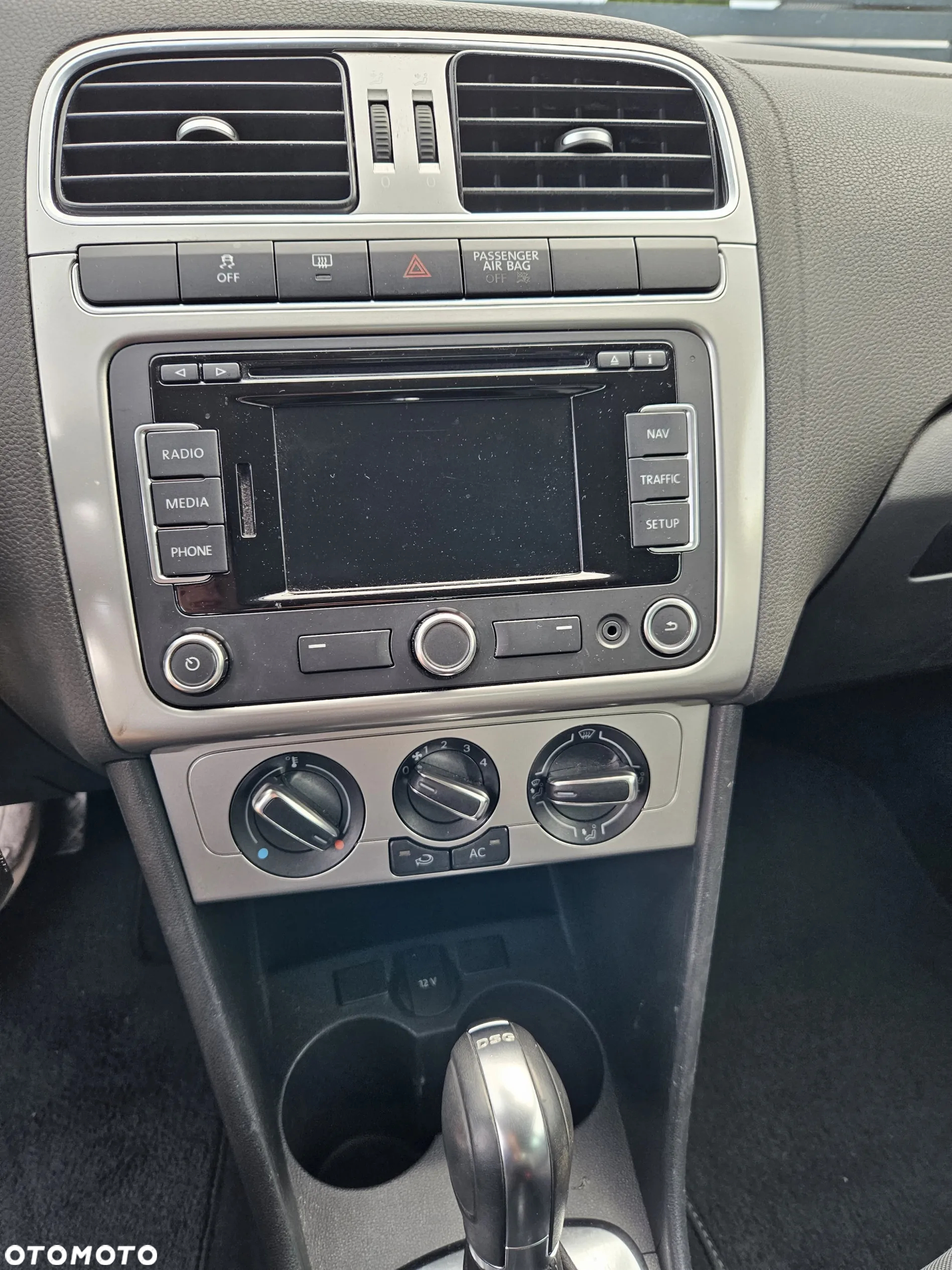 Volkswagen Polo 1.4 16V Trendline DSG - 17