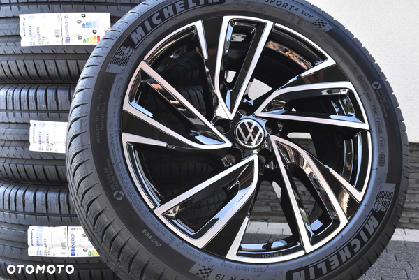 Nowe koła OEM VOLKSWAGEN Tiguan 5NA ADELAIDE 19" Michelin 2024