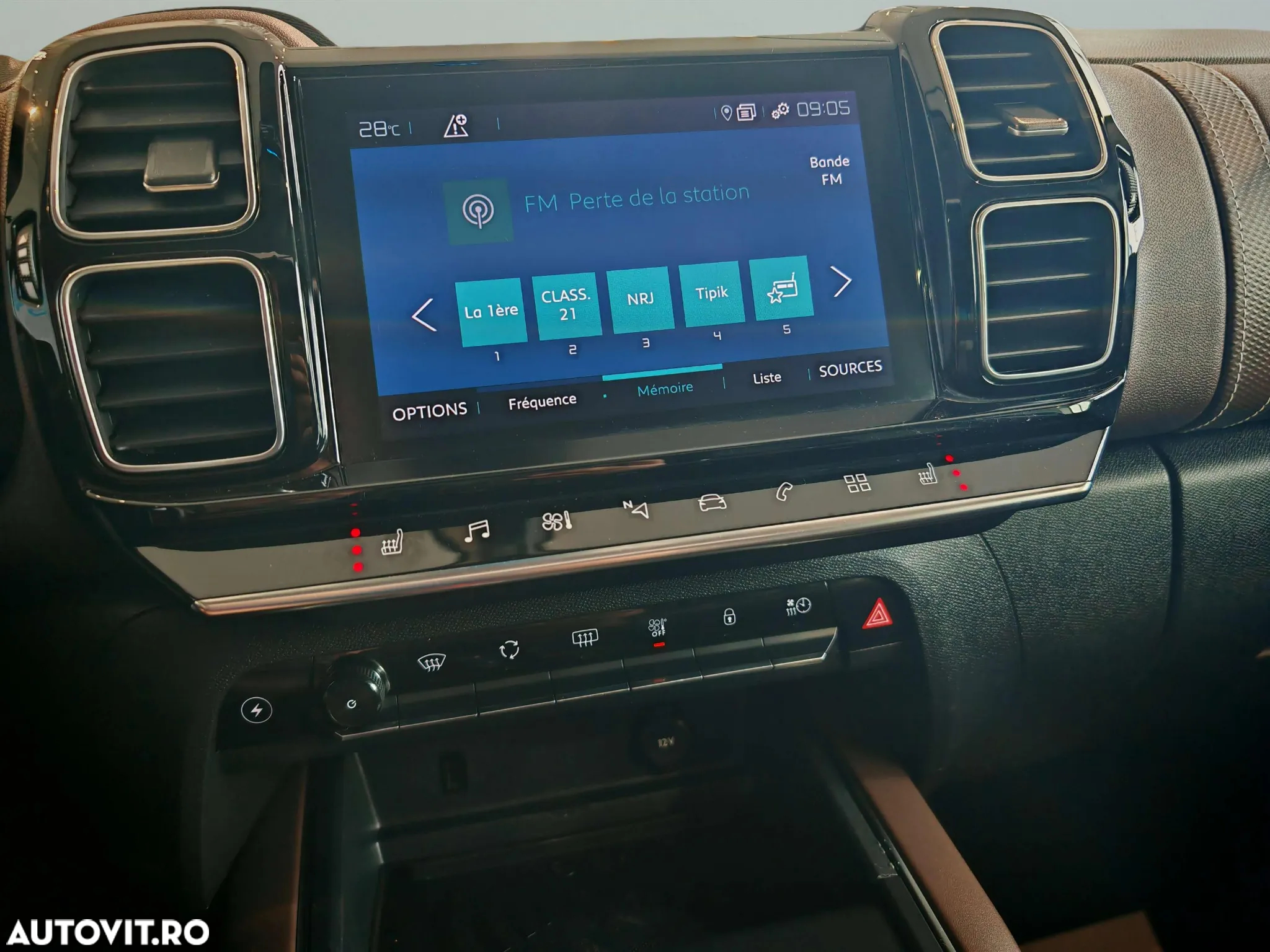Citroën C5 Aircross Hybrid 225 e.EAT8 SHINE PACK - 36