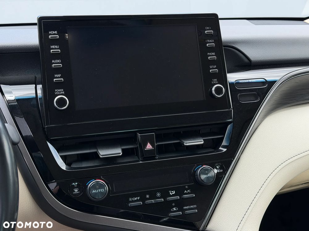 Toyota Camry 2.5 Hybrid Executive CVT - 20