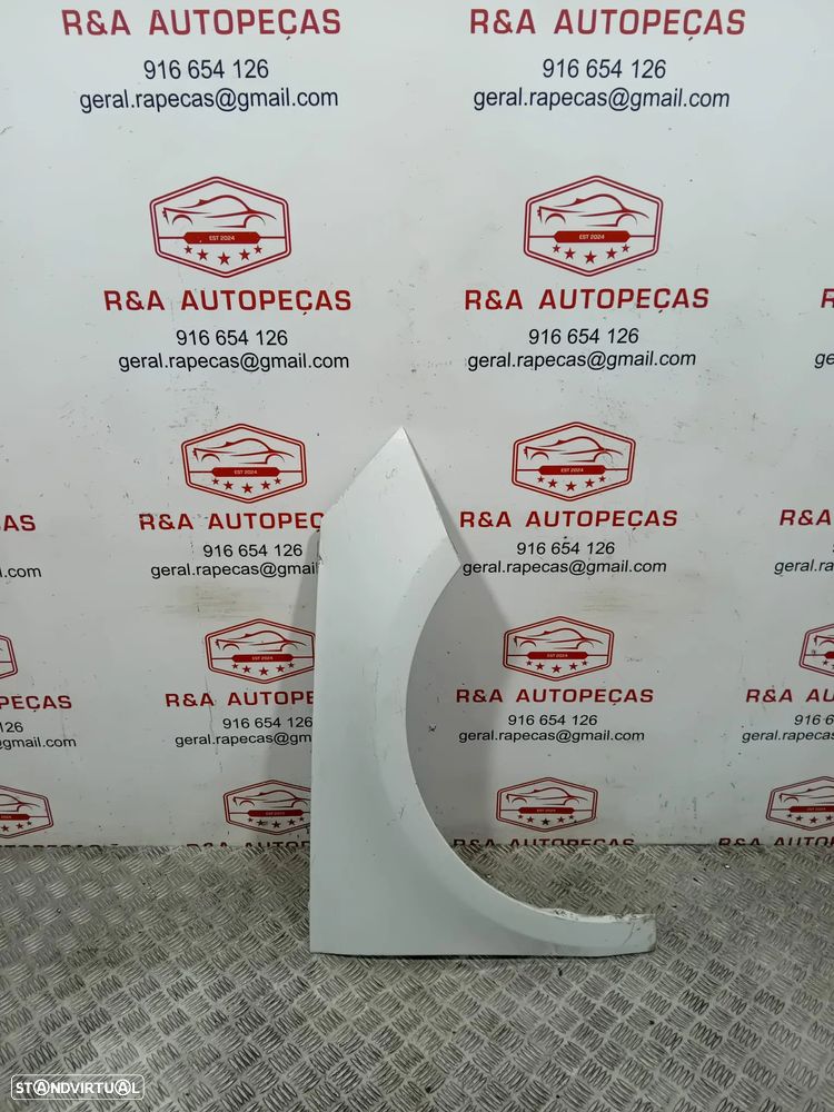 Guarda Lamas Frente Frontal Direito Audi A1 Original - 1