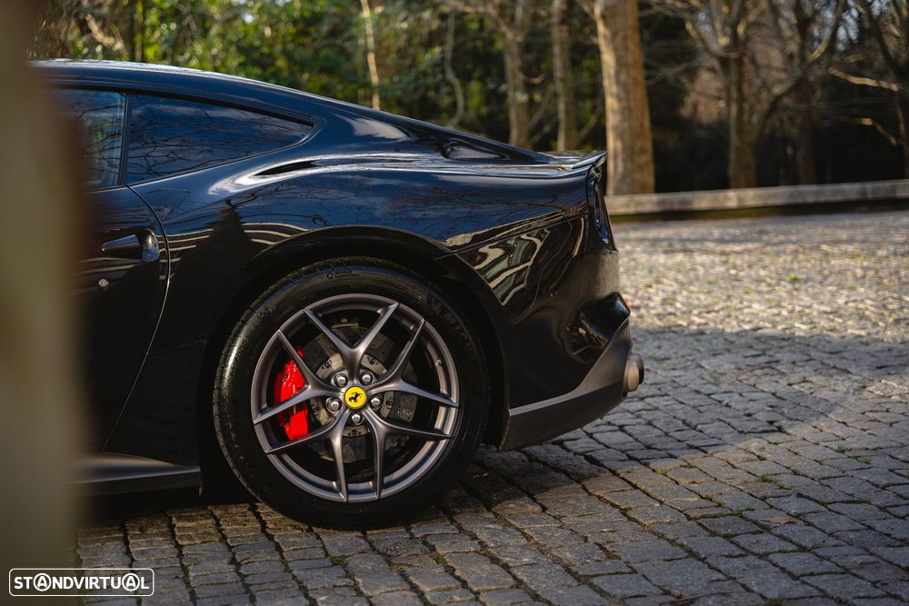 Ferrari F12 Berlinetta Standard - 9