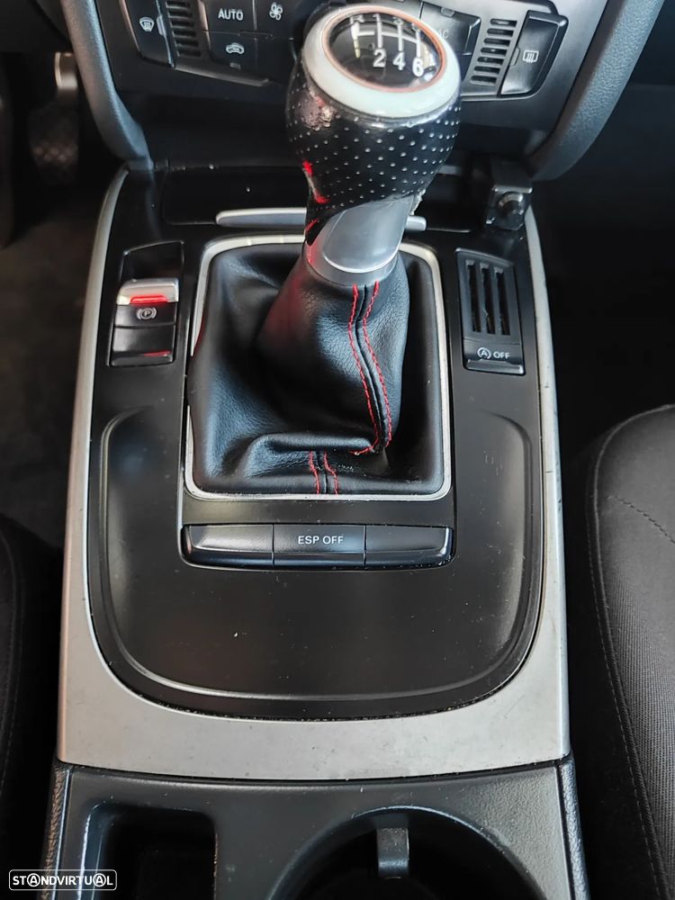 Audi A4 2.0 TDI Business Line Advance - 28