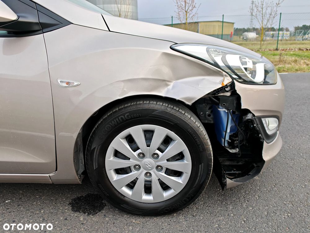 Hyundai i30 1.4 Trend - 16