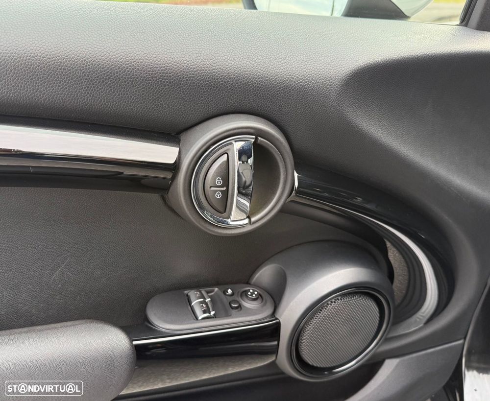 MINI 3 Portas Cooper SE - 12