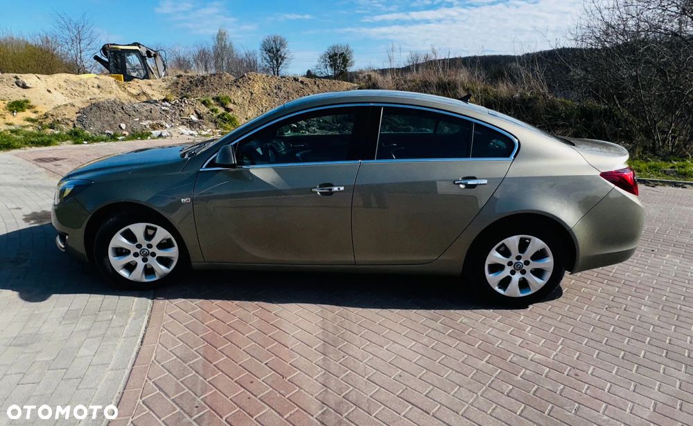 Opel Insignia 1.6 T Cosmo S&S - 2