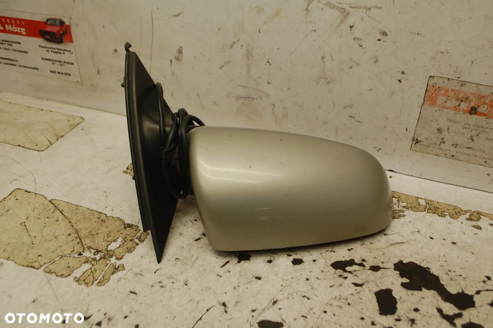 LUSTERKO PRAWY PRZÓD PRZEDNIE PRAWE 5 PIN LY7Q/ LY1X/ LY7R AUDI A4 B6 - 7