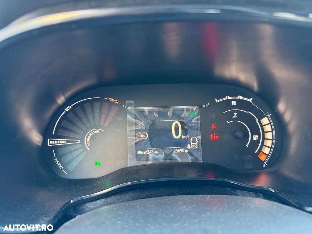 Dacia Spring Expression - 16