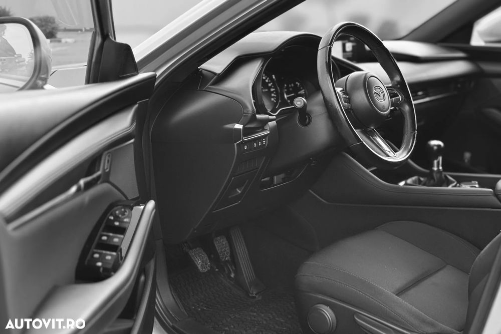Mazda 3 G122 MHEV Plus - 8