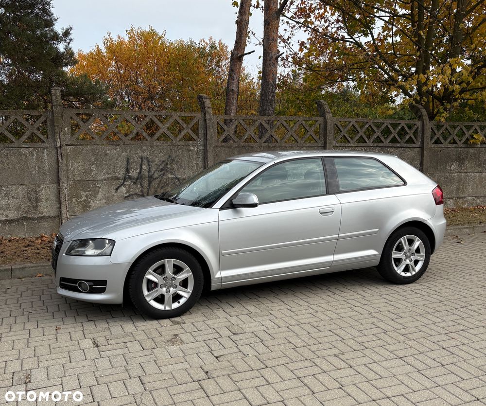 Audi A3 2011 photo 3
