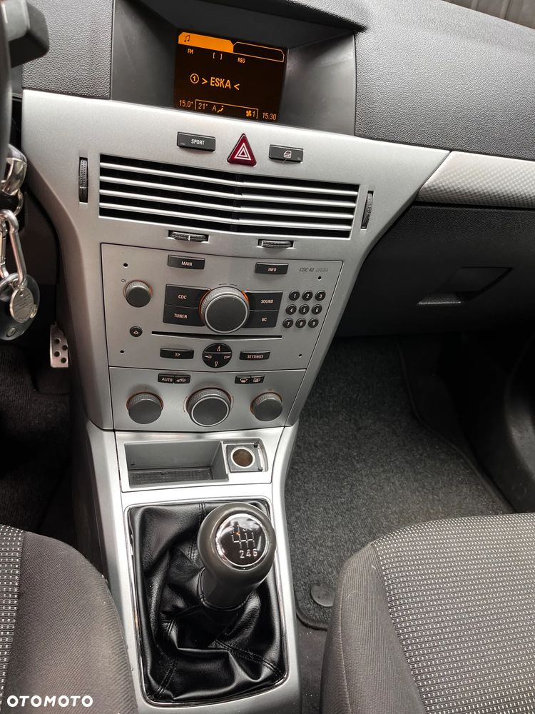 Opel Astra 2.0 T Sport - 8