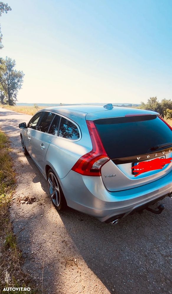 Volvo V60 D4 VEA Start-Stop R-Design - 3