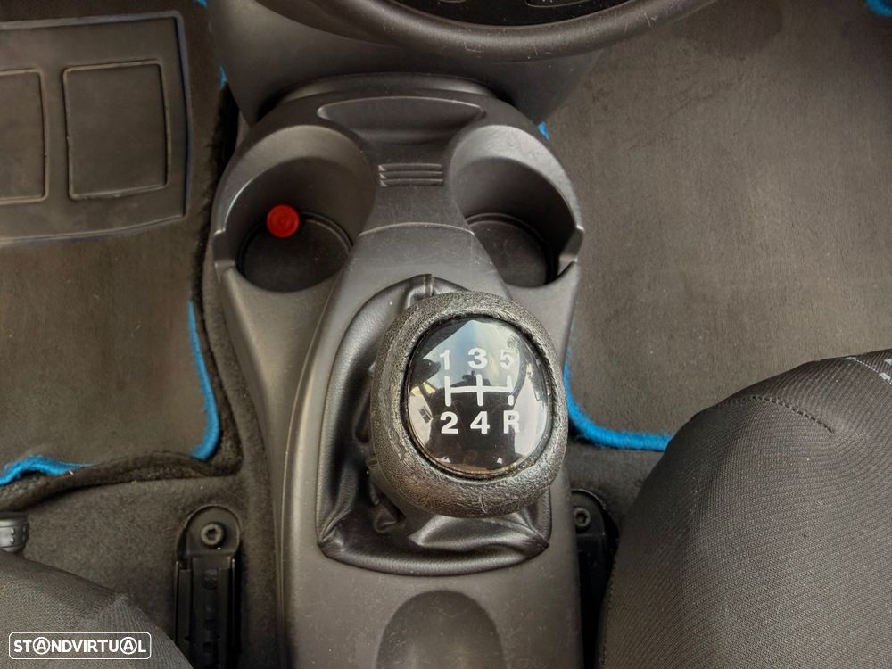 Ford Focus 1.4 Comfort - 31