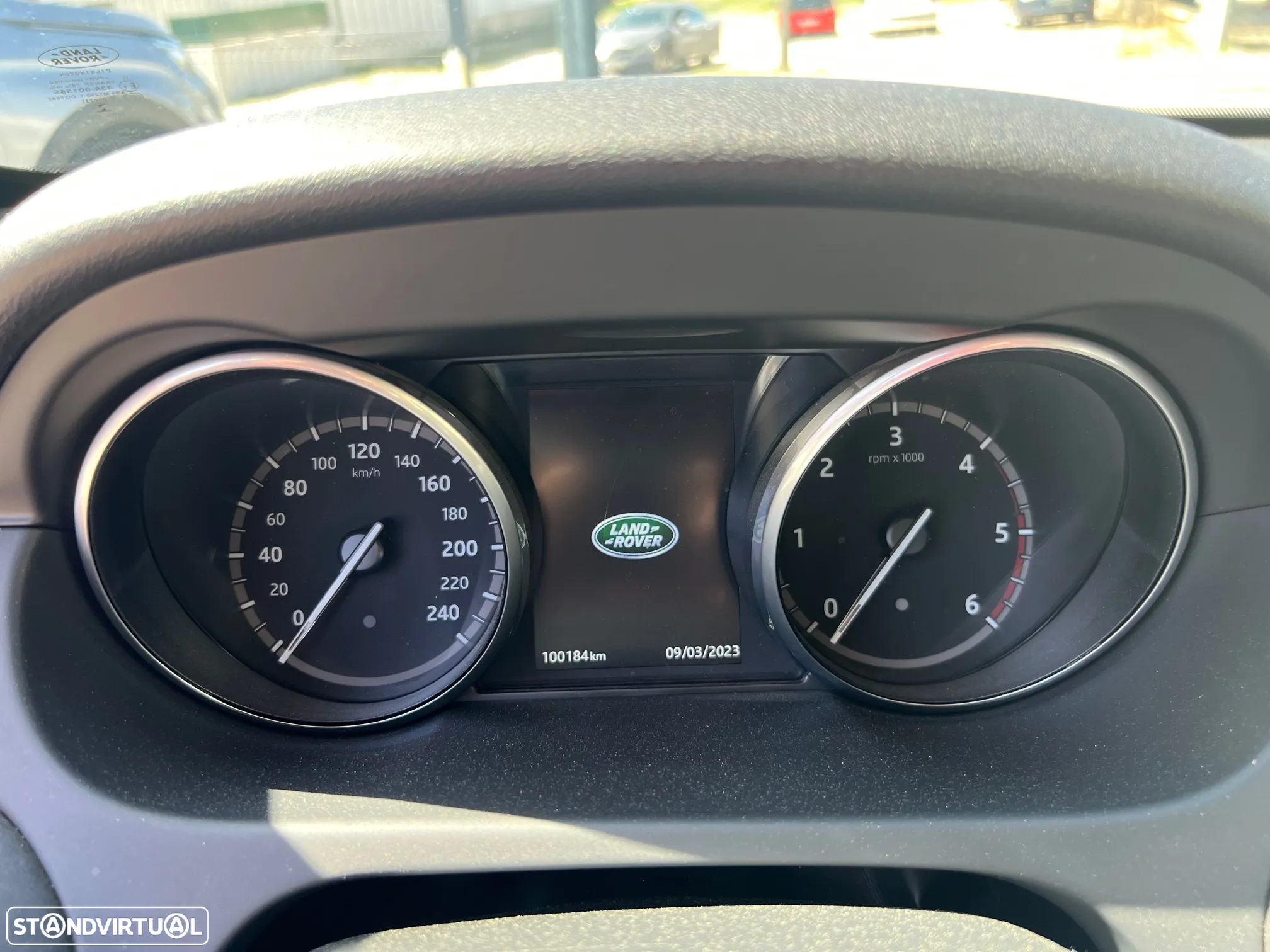 Land Rover Discovery Sport 2.0 eD4 HSE - 25
