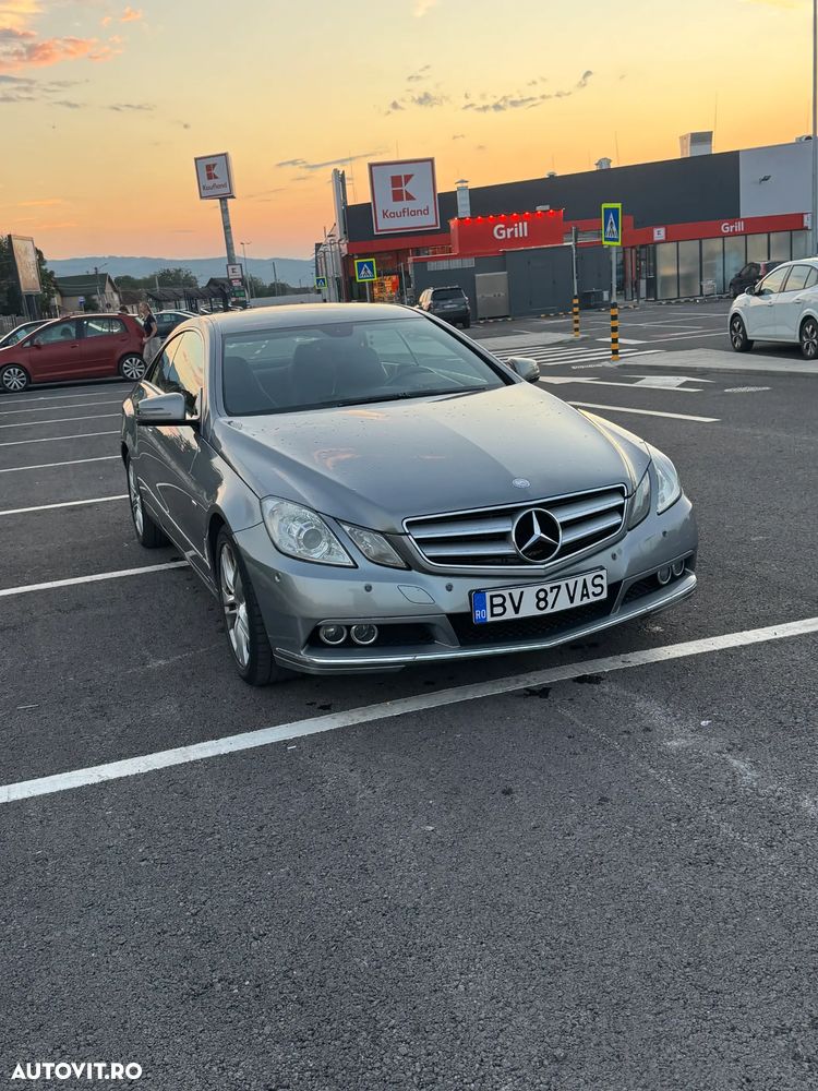 Mercedes-Benz E 220 CDI DPF BlueEFFICIENCY Automatik Avantgarde - 9
