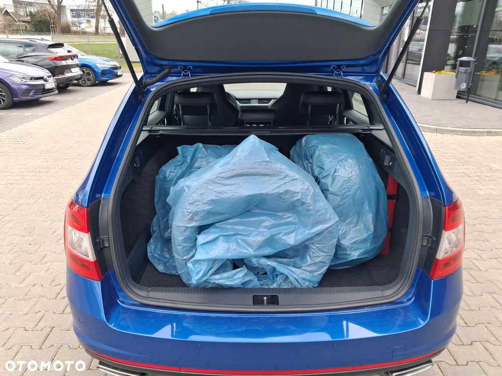 Skoda Octavia 2.0 TDI SCR RS DSG - 27