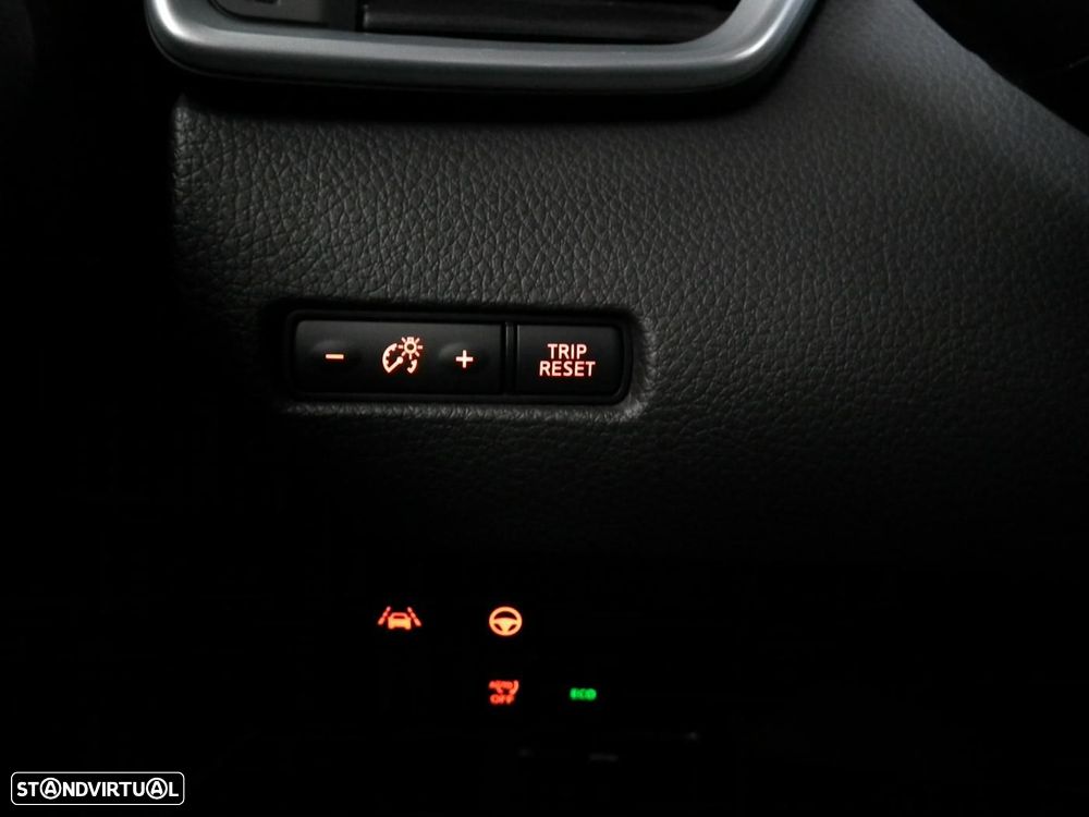 Nissan Qashqai 1.5 dCi N-Connecta DCT - 28